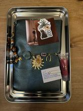 Laden Sie das Bild in den Galerie-Viewer, RAW BOUND — DIY Journal Workshop